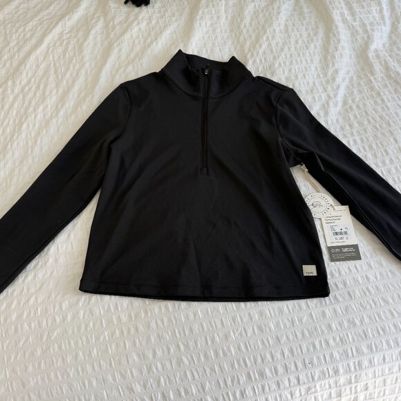 NWT Vuori Studio Half Zip, Black, Medium - Picture 3 of 4
